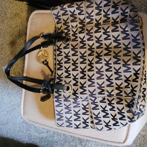 Authentic Micheal Kors purse